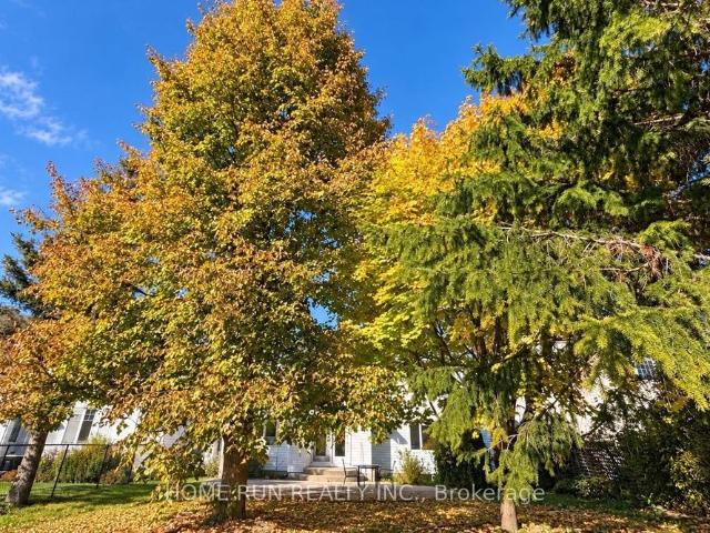 124 Ridgefield Crescent, Ottawa
