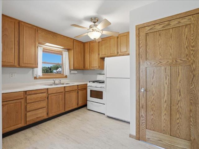 124 W 6th Street