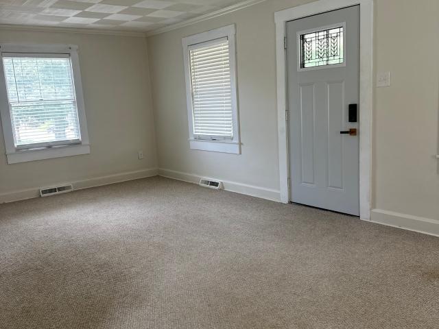 124 W Berry Street