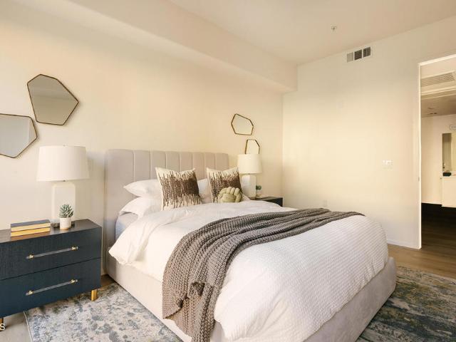124 W Colorado St, Unit 405, Glendale, CA 91204 | MLS #P1 26897