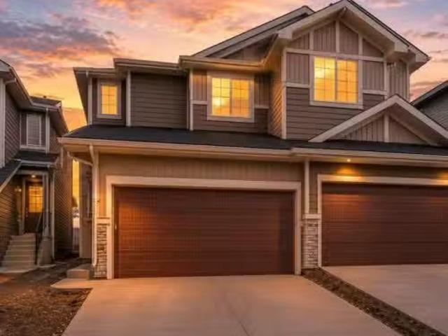 124 Waterford Way, Chestermere, AB, T1X 3A2 house for sale.