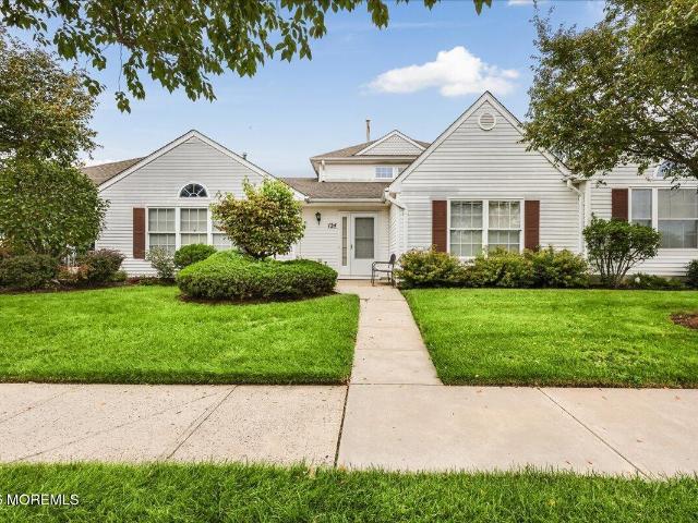 124 Waterside Boulevard