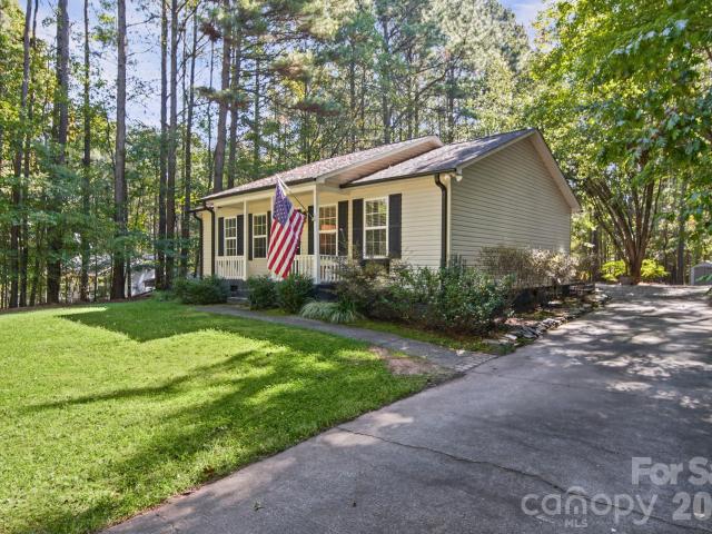 124 Waderich Lane