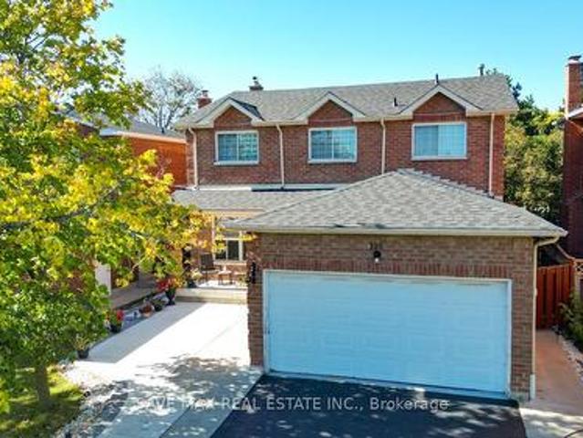 124 Wexford Road, Brampton, ON, L6Z 2T4 house for sale | Listing ID W13830 | Royal LePage