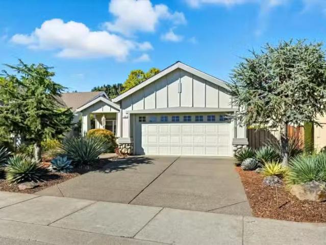 124 WISTERIA CIR, CLOVERDALE, CA 95425
