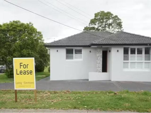 124 Townview Road, Mount Pritchard House for rent Listed by L.