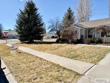 124 Tamarack Ave, Rexburg, ID 83440 | MLS #2181
