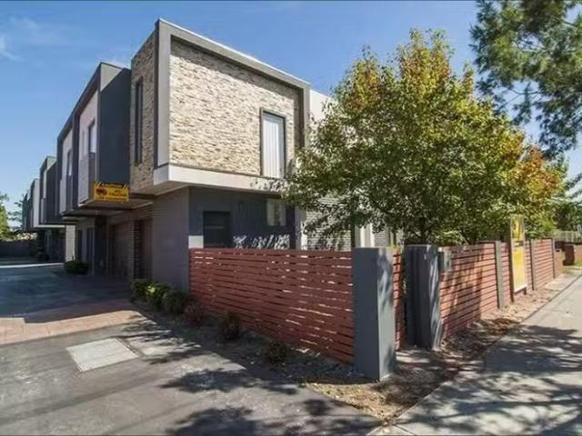 1/24 View Road, Springvale, VIC 3171