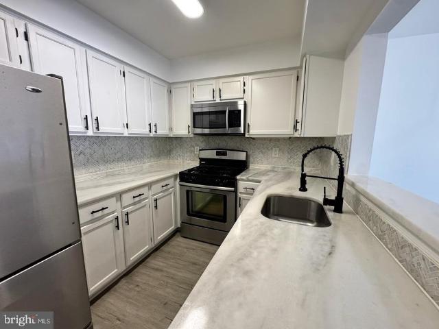 12552 Kempston Lane