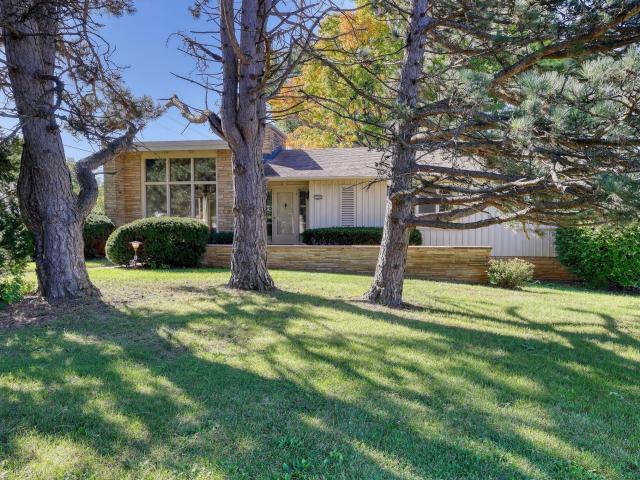12555 Laurel Ln
