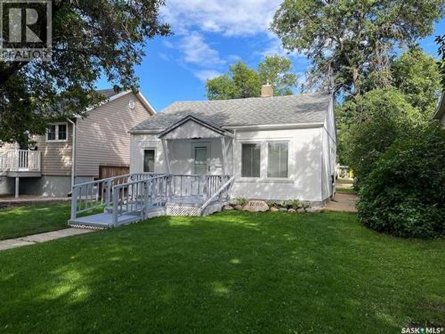 1255 Atkinson Street, Regina, SK, S4N 3V7 house for sale | Listing ID SK045885 | Royal LePage