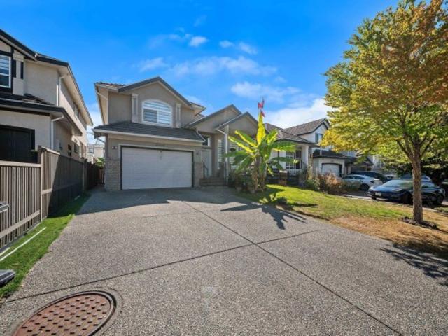 1258 B Avenue, Surrey, BC, V3X 3M9 house for sale | Listing ID R3162 | Royal LePage