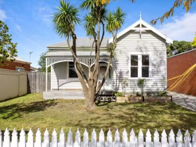 1/258a Humffray St N, Brown Hill VIC 3350 House For Lease