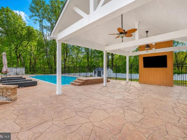 12508 Woodsong Lane