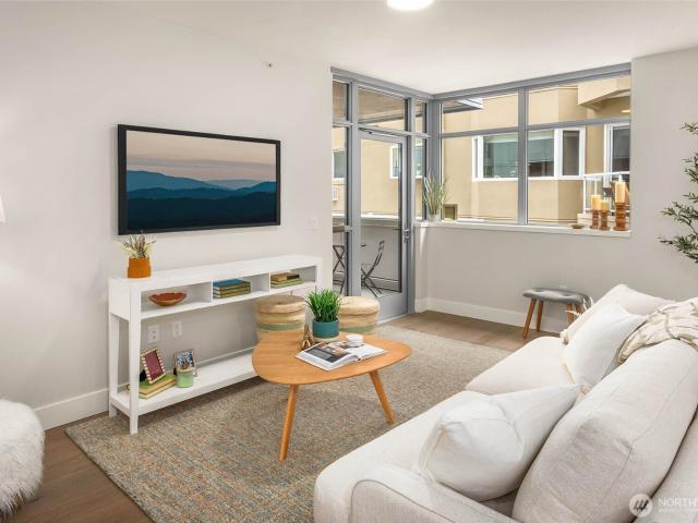 1250 Alki Ave SW, Unit 3H, Seattle, WA 98116 | MLS #2465