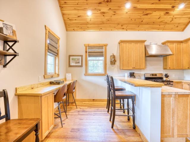 1250 Vera Rd