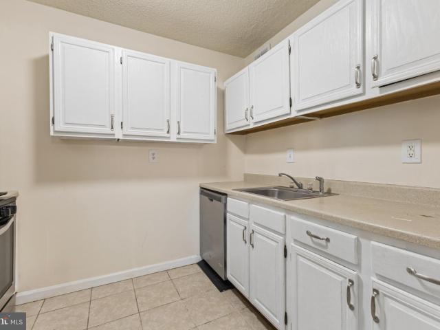 1250 4th St SW, Unit W214, Washington, DC 20024 | MLS #DCDC2269