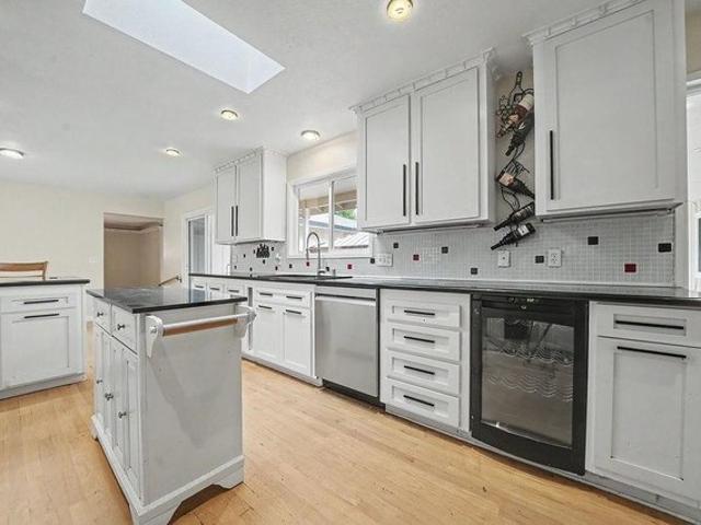 12511 Tabeaud Rd, Pine Grove, CA 95665