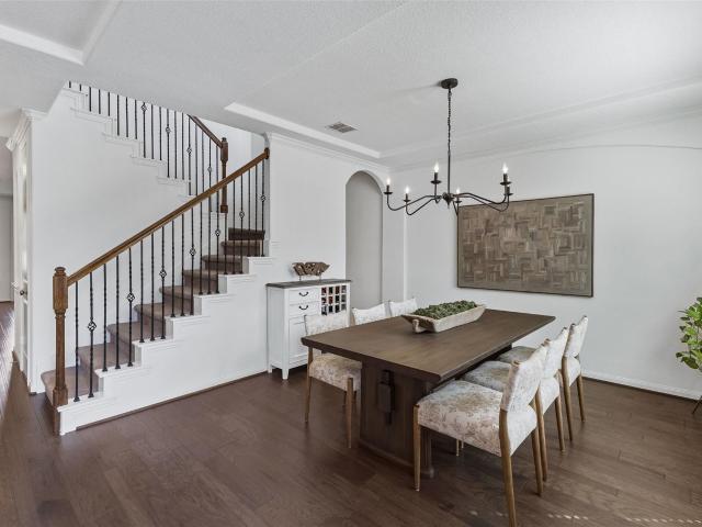 12512 Altamira St