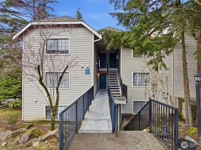 12515 NE 116th St, Unit B11, Kirkland, WA 98034 | MLS #2488