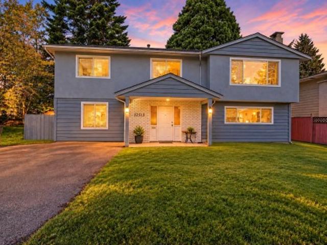 1251 Avenue, Surrey, BC, V3V 6B4 house for sale | Listing ID R3169 | Royal LePage