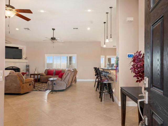 1251 Riviera Circle