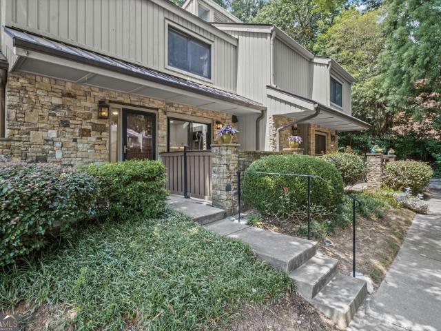 1252 Druid Knoll Drive NE