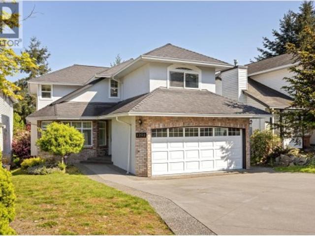 1252 Gateway Place, Port Coquitlam, BC, V3C 5X4 Luxury House for sale | Listing ID R3162 | Royal LePage Carriage Trade Luxury Properties