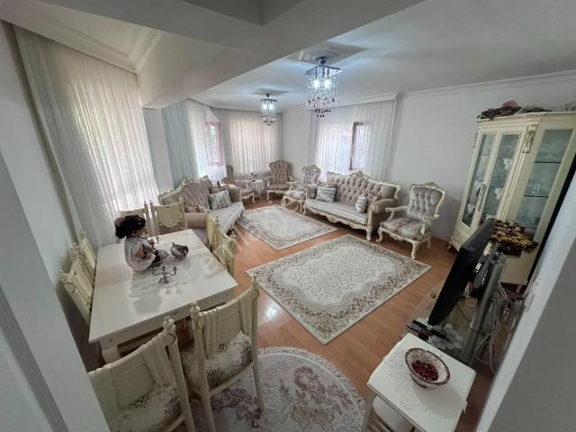 1252 Keçiören Bademlikte Cadde Yakını Giriş Kat Kök Tapu Satılık 3+1 Daire