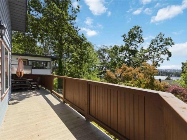 1252 Stancil Lane, View Royal, BC, V8Z 1R5 house for sale | Listing ID 1042 | Royal LePage