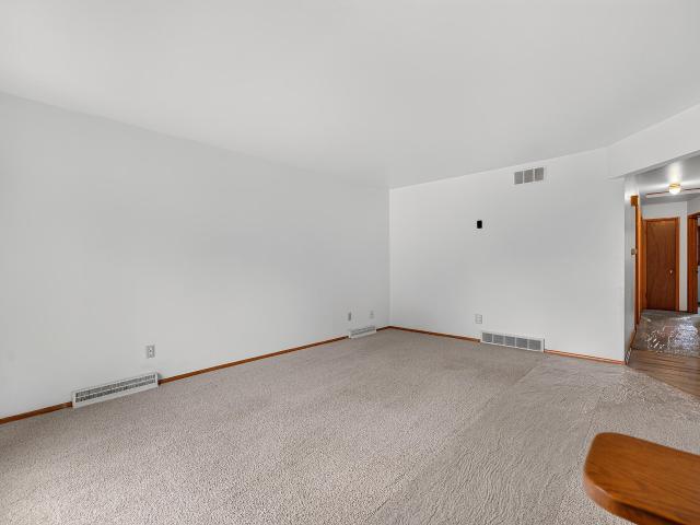 1252 S 40th St