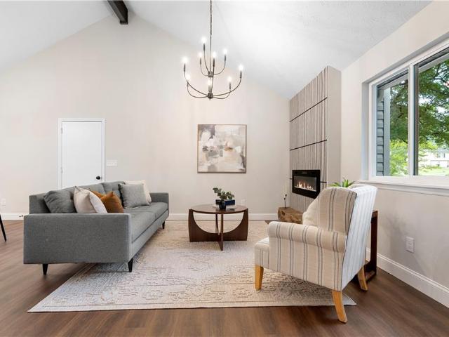 1252 Sherwood Drive
