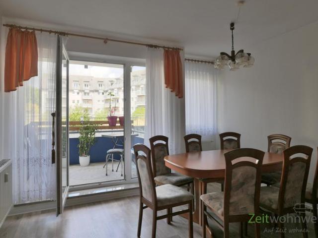 12537_24 MGN: ruhige 2 Raum Wohnung mit Aufzug und Balkon zum Innenhof, bodentiefe Dusche, EBK und Möbel mgl