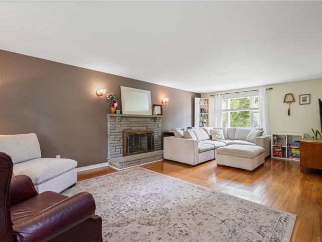 1253 Beagle Dr