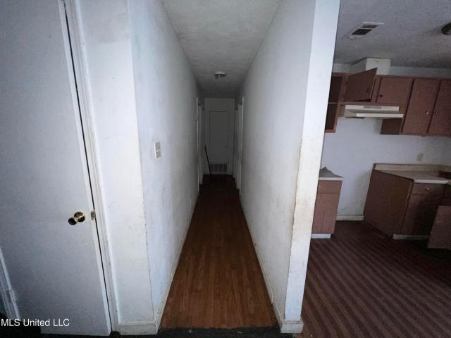 1253 Kentwood Cove