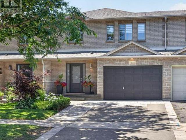 1253 Stephenson Drive, Burlington, ON, L7S 2B3 house for sale | Listing ID W13558 | Royal LePage
