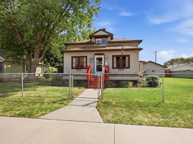 125 3rd Avenue S