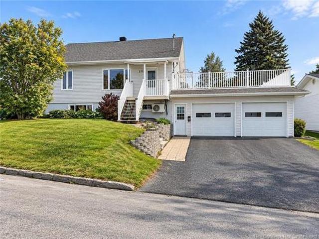 125 42E Ave, Edmundston, NB, E3V 2Z5 house for sale | Listing ID NB148237 | Royal LePage