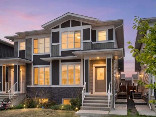 125 Corner Meadows Gate Ne, Calgary, AB, T3N 1J7 house for sale | Listing ID A2336 | Royal LePage