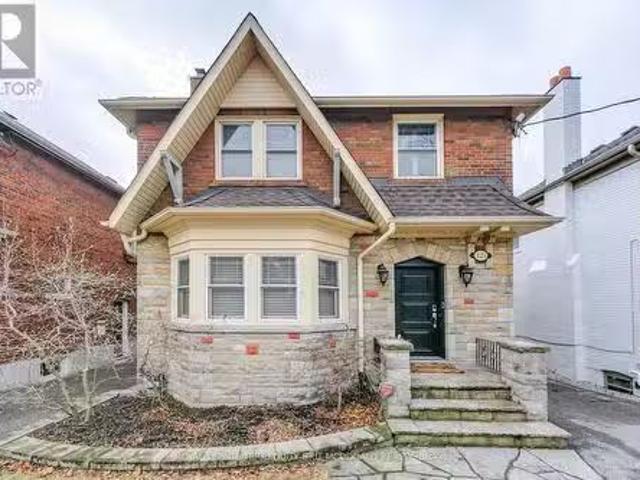 125 Chaplin Crescent, Toronto, ON, M5P 1A6 house for sale L.
