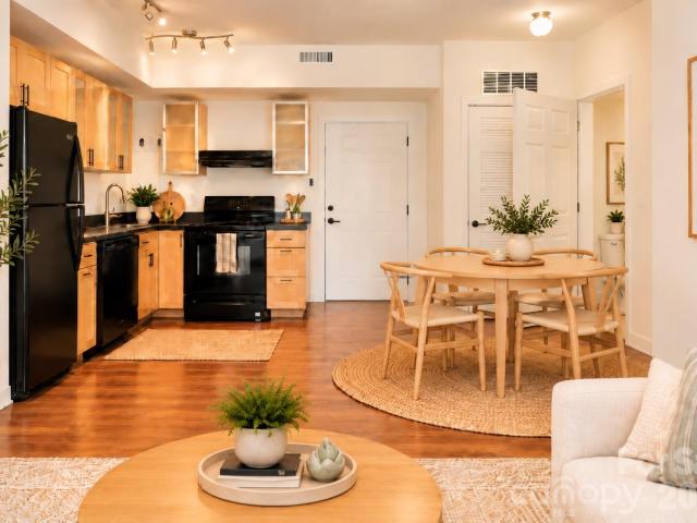 125 Clingman Avenue # 304