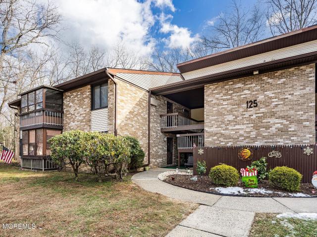 125 Amberly Dr, Unit F, Manalapan, NJ 07726 | MLS #22618