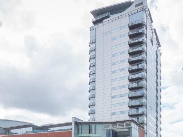 125 Albion Street, Leeds, West. 2 bed apartment to rent £1,795 pcm £414 pw