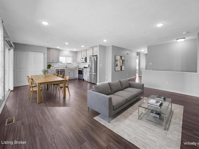 125 Broken Branch Ct