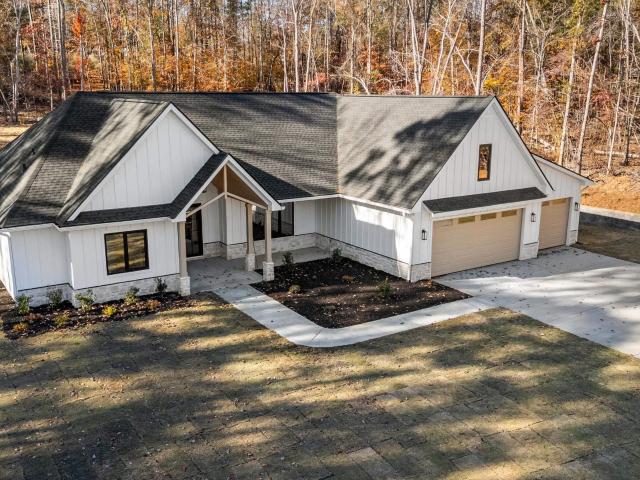 125 E Peninsula Drive