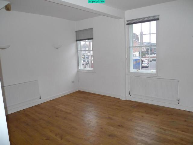 125 Frankwell, Shrewsbury, SY3 8JU 2 bed flat to rent £800 pcm £185 pw