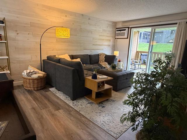 125 Kingswood Drive # 1G