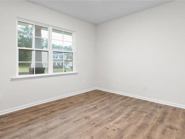 125 W Holly Oak Way