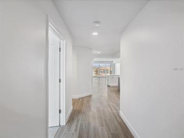 125 Island Way, Unit 304, Clearwater Beach, FL 33767 | MLS #TB8468