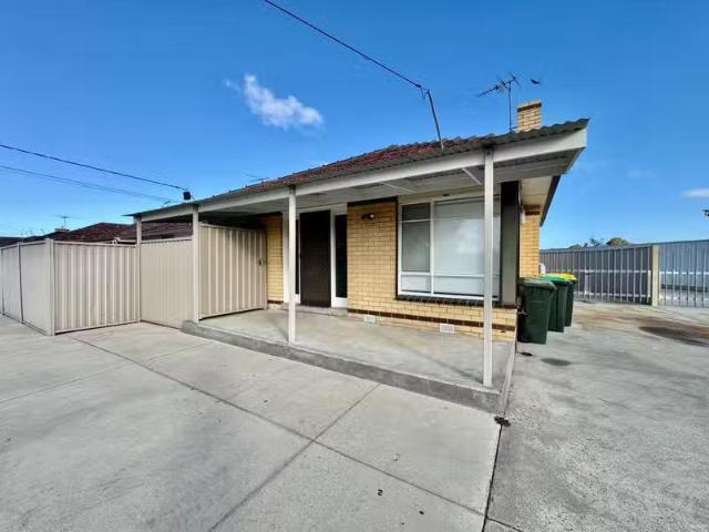 1/25 Lachlan Road, SUNSHINE WEST, VIC 3020 Unit for Rent
